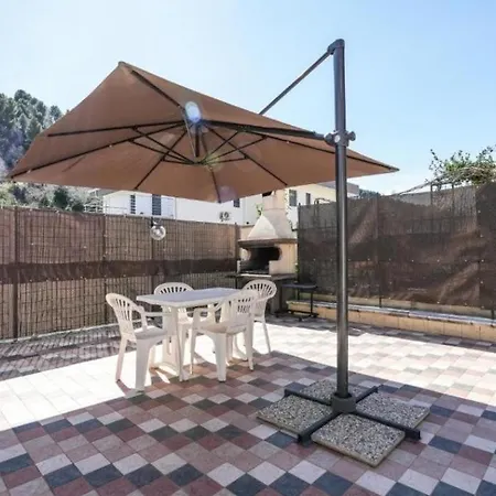 La Taverna Dell'oasi بيت للعطل *